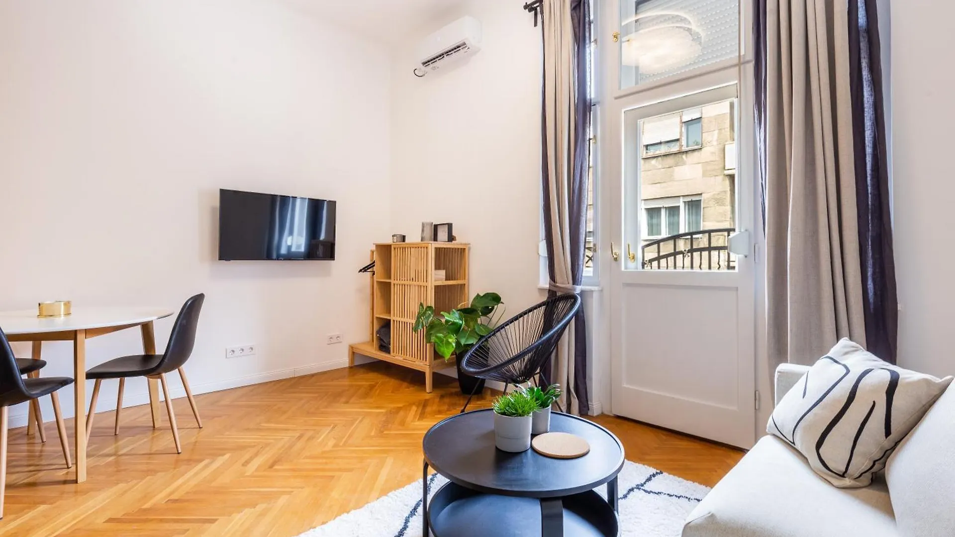 Tas Apartments Budapest 0*,  Hungary